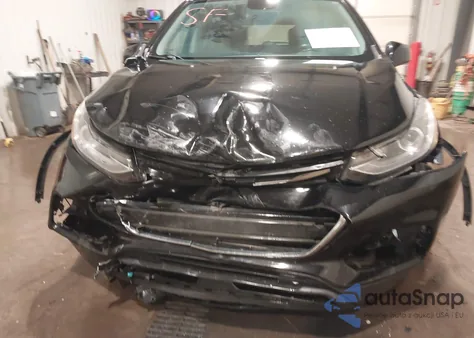 2020 Chevrolet Trax Fwd Lt z USA, uszkodzony, nr VIN 3GNCJLSB0LL178354